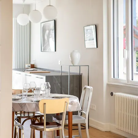 Le Majestic - Spacieux - Moderne - Proche Centre - Terrasse דירה *